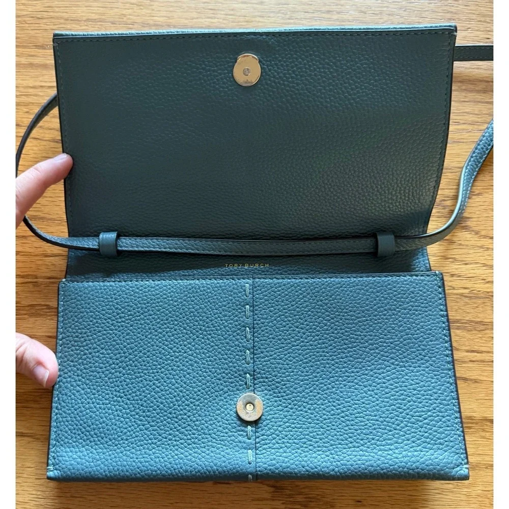 Tory Burch McGraw Wallet  Pebbled Leather Crossbody Bag‎ Teal Blue